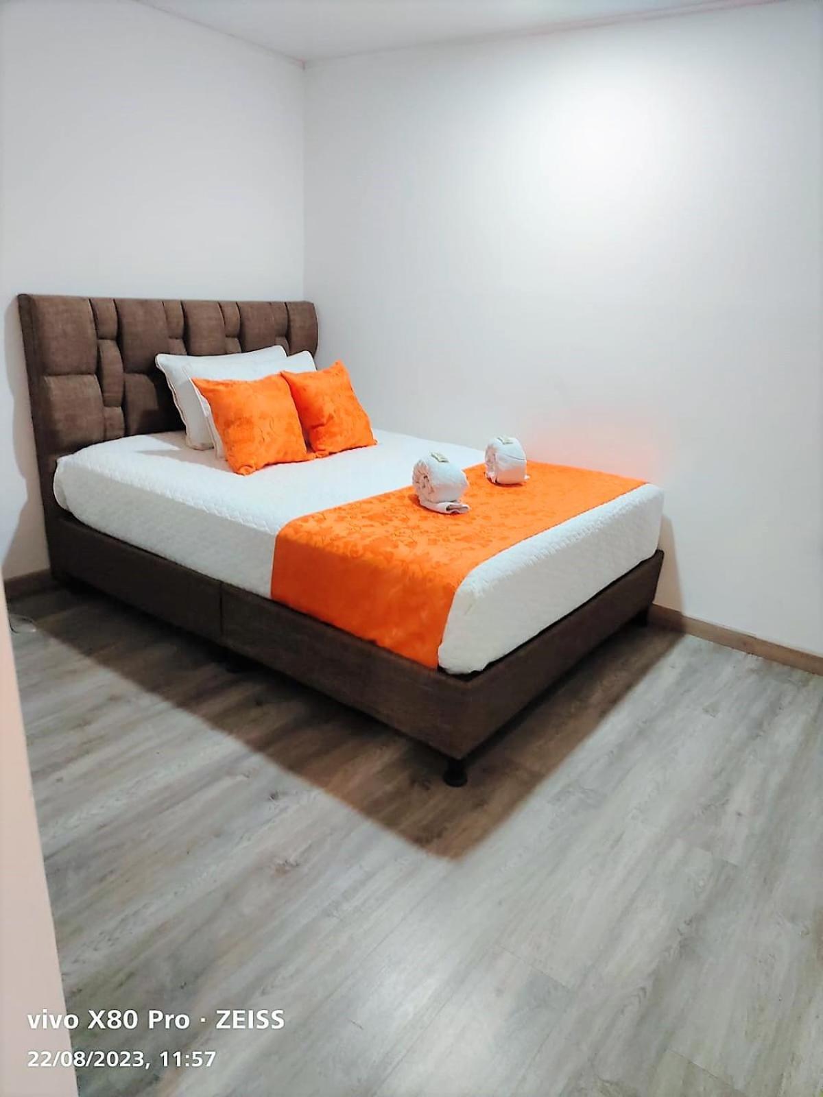 Hotel Kristal Ferial Bogotá Extérieur photo